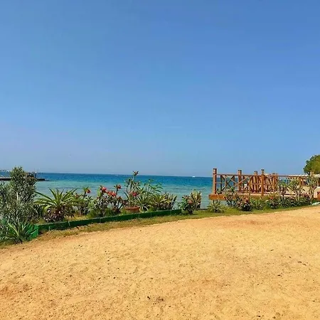 Moon Beach Hotel